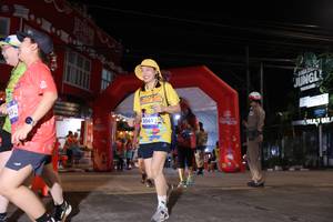 BIB: 3561
                            <button type="button" onclick="openModal(26263876)" class="btn btn-primary btn-sm float-right btn-popup" data-toggle="modal" data-target=".modal-high-quality">
                        <i class="fas fa-shopping-cart"></i> Add to Cart
                    </button>
                                            <button type="button" onclick="isThisMe(26263876, true)" class="btn btn-success btn-sm float-right btn-popup btn-isme hidden" data-toggle="tooltip" data-placement="bottom" title="นี่คือรูปของคุณใช่ไหม คลิกที่นี่เพื่อเอาเข้าอัลบั้ม">
                        <i class="fas fa-plus"></i> Add to album
                    </button>
                    <button type="button" onclick="isThisMe(26263876, false)" class="btn btn-warning btn-sm float-right btn-popup btn-isnotme hidden">
                        <i class="fas fa-ban"></i> Remove from album
                    </button>